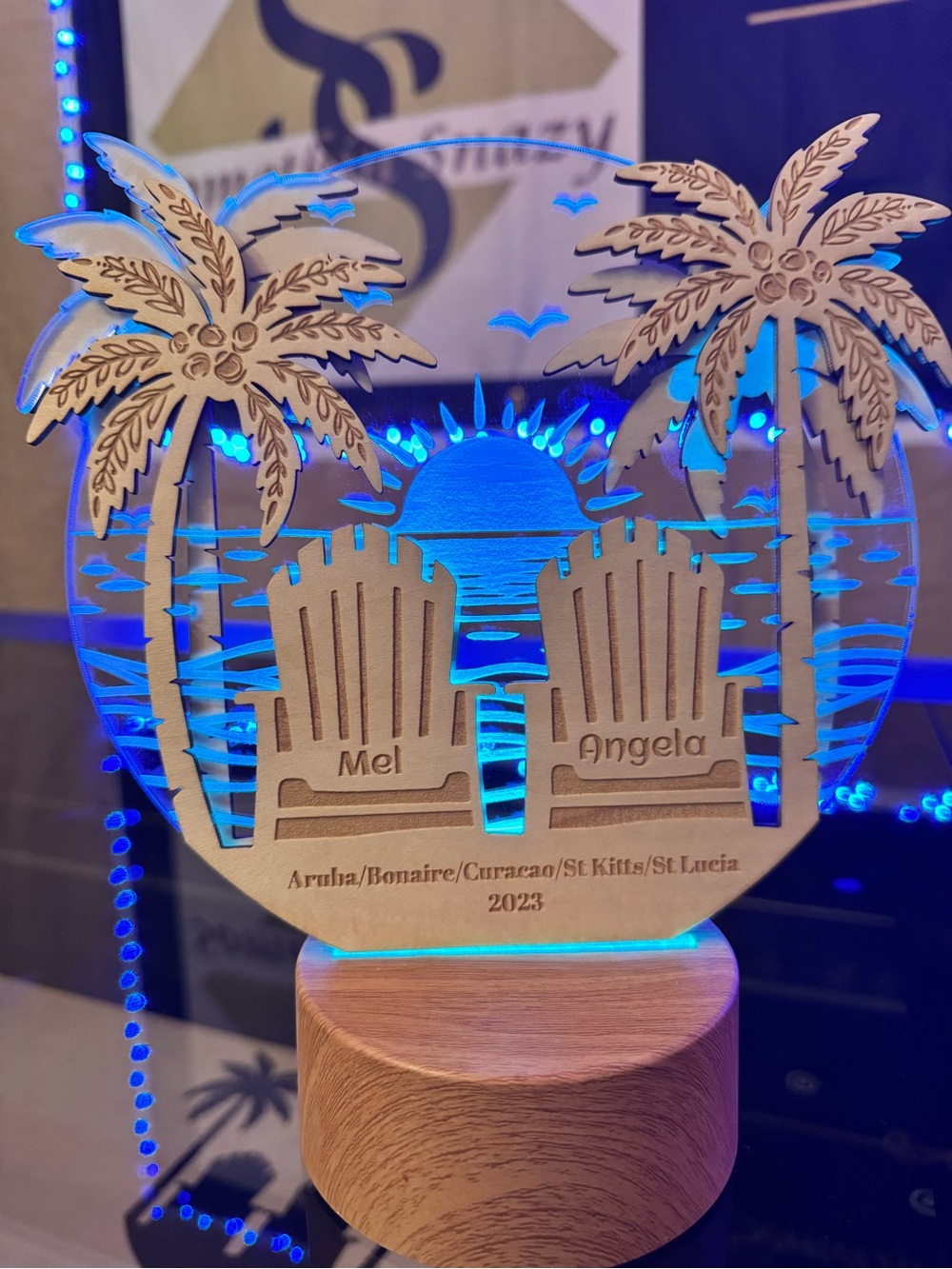 Hand crafted customizable beach scene light up home decor approx 9”x7”